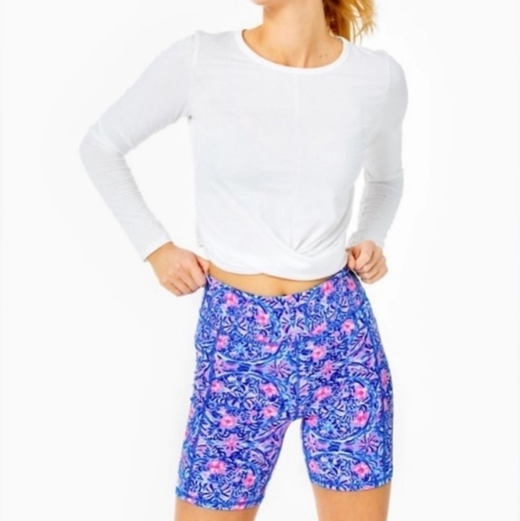 Lilly Pulitzer Preppy Sporty Luxletic Greer Crop Twist Long Sleeve Top White XXS - Picture 1 of 10